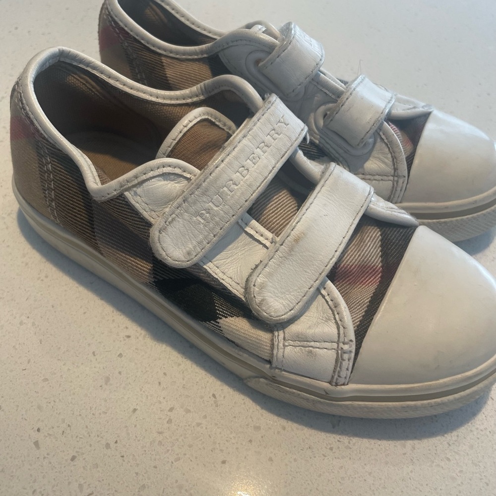Burberry White and Tan Sneakers with Velcro Closure